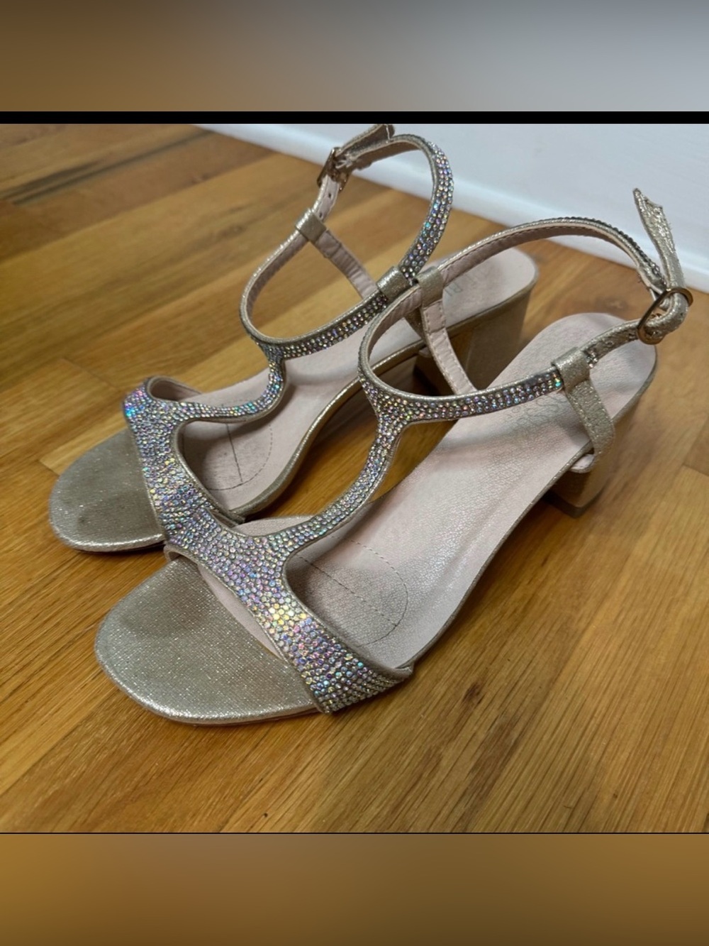 De Blossom Collection Alba Gold Glitzy T-Strap Block Heels - Women’s 6.5